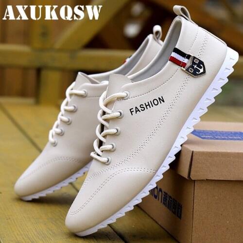 2020 New Soft Bottom Men Running Shoes Luxury Brand 38-40 Mens Lace Up Loafers Moccasins Breathable Casual Black Driving Shoe
