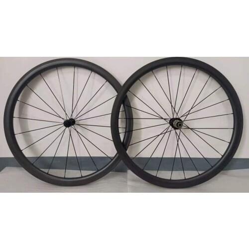Hot Sale Super Light R13 Hub Carbon Wheels Rim Brake 700C Road Bike 38mm Clincher Bicycle Wheelset