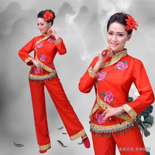 Chinese traditional costumes yangko waist drum fan dance clothing red flower embroidery group danceclassical dance costume