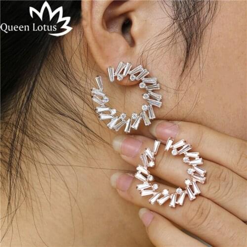 Queen Lotus 2018 New ladies fashion shiny C-shaped design silver / gold earrings Ms. AAA zirconium-grade personalized earrings