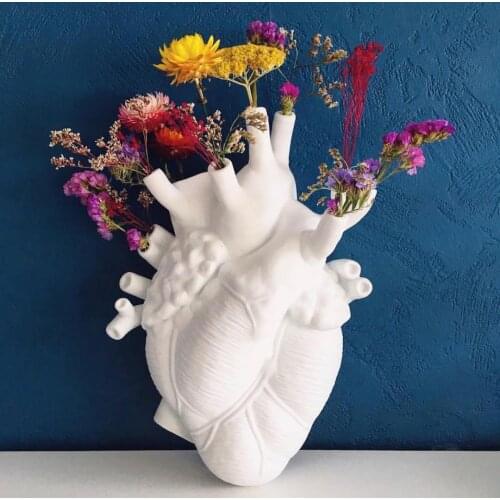 Anatomical Heart Shape Flower Vase Nordic Style Flower Pot Art Vases Sculpture Desktop Plant Pot for Home Decor Ornament Gifts