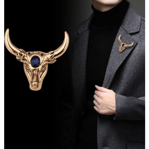 Retro Metal Cattle Brooch Pins Crystal Animal Lapel Pin Mens Suit Shirt Collar Corsage Clothing Fashion Jewelry Accessories
