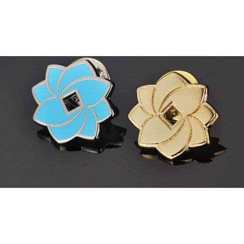 Factory wholesale flower shape metal badge back butterfly buckle electroplated gold badge