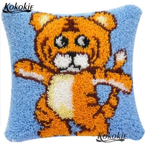 Crocheting Throw Pillow Unfinished Yarn Embroidery Pillowcase cartoon Latch Hook Cushion Kits DIY tiger carpet Needlework