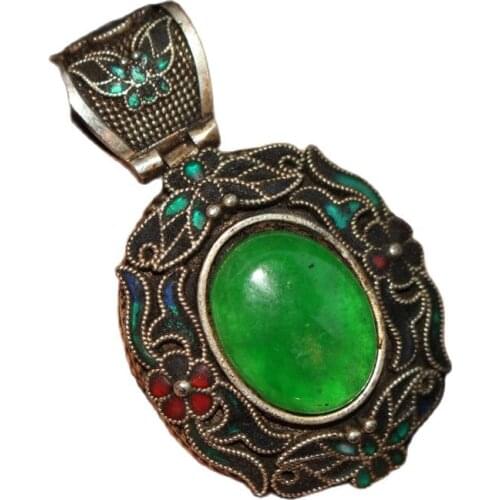 Chinese Old Craft Made Old Tibetan Silver Inlaid Green Jade Silver Ring