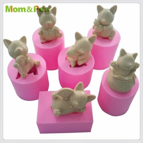 Mom&Pea MPA1803-8 Chinese Style Dogs Silicone Mold Sugar Paste 3D Fondant Cake Decoration