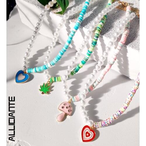 Sweet Asymmetrical Striped Clay Pearl Beaded Necklaces For Women Enamel Mushroom Heart Collar Pendant Necklace Fashion Jewelry