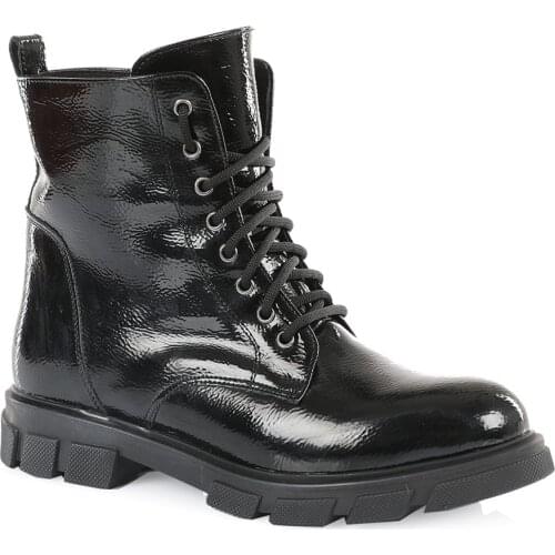 OBLAVION Suba Wrinkled Patent Leather Postal Womens Boots Reflect to Your Style in Cold Winter Days