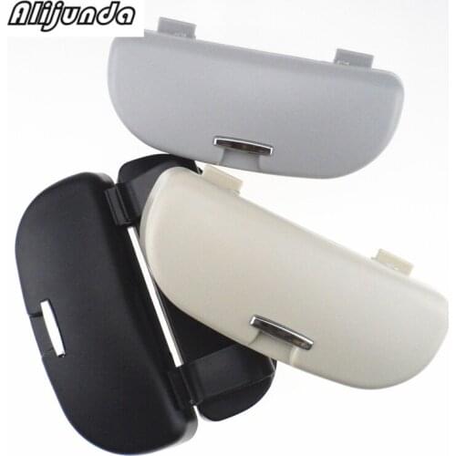 2018 New Car Sun Protection Visor Glasses Box Sunglasses for Mitsubishi ASX Outlander Lancer Evolution Pajero Eclipse Grandis