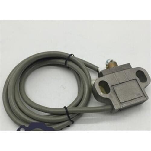 Pc120 / 200 / 300-5 / 6 / 7 travel pressure switch sensor travel pressure solenoid valve