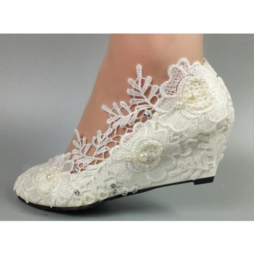 2019 New Womens weddding shoes Bride White Flower shoes Wedges woman High heels Pumps Round toe fashion shoes