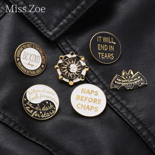 Punk Bat Banner Enamel Pin Sentence Yin Yang Bagua Diagram Brooch Backpack Badges Gothic Gifts For Women Custom Jewely Wholesale