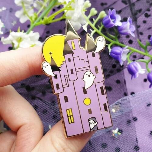Kawaii Castle Hard Enamel Pin Cute Cartoon Anime Spooky Moon Pink Haunted House Golden Brooch Accessories Funny Halloween Jewelr