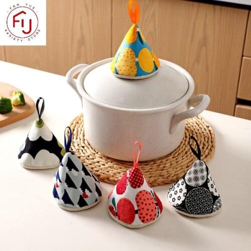 Home Furnishing Fabric Triangle Insulation Pad Pot Cap Pot Lid Clip Enamel Pot Insulation Handle Anti-scald Gloves Portable Mini