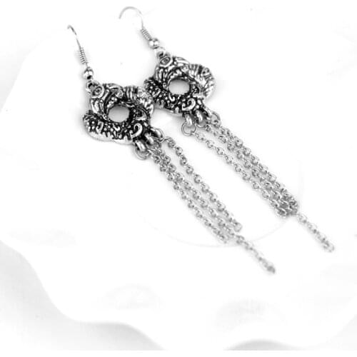 Fashion Movie 007 Algerian Love Knot Fashion Drop Earrings Casino Royale Bond Girl Love Knot Long Worn for Royal Wedding