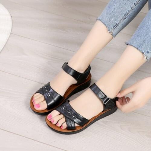 ZZPOHE 2021 Summer Mother shoes flat sandals women soft leather low heel oft bottom fashion shoes comfortable non slip sandals