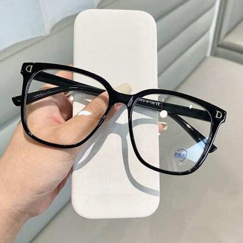 2021 Trends Anti Blue Light Oversized Computer Glasses Women Men Retro D Letter Blue Blocking Big Size Female Eyeglasses Frame