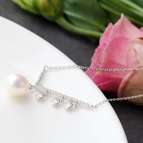 Retro Thai Silver Wholesale Fashion Lady Silver Necklace Set Natural Pearl V-shaped Pendant S925 Sterling Silver Set Chain
