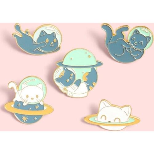 Cats Astronaut Enamel Pins Custom Explore Space Universe Planet Brooches Shirt Lapel Pin Badge Bag Animal Jewelry Gift for Kids