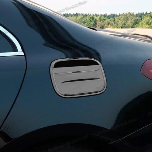 Lsrtw2017 Stainless Steel Car Fuel Tank Cap Cover Accessories for Mercedes Benz A Class A200 A180 2019 2020 W177 Decoration Auto