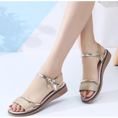 Gold Bling Summer Women Sandals Black Flat Sandals Shoes Women Rubber Beach Flip Flops Ladies Flat Heels Gladiator Sandals 41