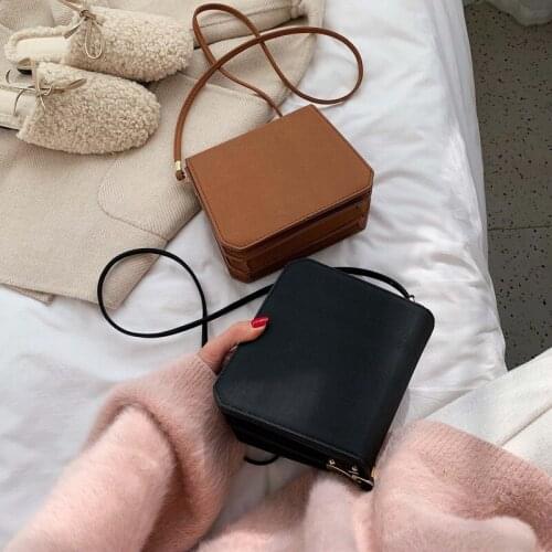 French niche autumn and winter bag womens bag new 2021 Joker frosted Hong Kong style fashion shoulder messenger bag