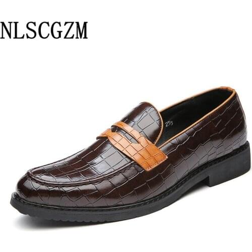 Italian Loafers Men Dress Shoes Leather Wedding Dress Formal Slip on Shoes Men Office 2021 Oxford Shoes for Men Coiffeur Zapatos