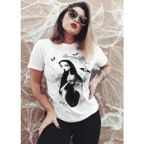 Gothic moon Beautiful vampire and bats cute t-shirt women funny 100% Cotton graphic hipster casual unisex Fashion tee top tshirt