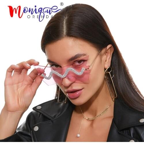 New Personality Sunglasses for Women Irregular Triangle Sun Glasses Men Pink Red Vintage Shades Gafas De Sol wholesale bulk