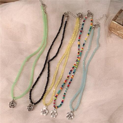 Korea Vintage Alloy Flower Pendant Colorful Beaded Charm Statement Choker Necklace for Women Summer Vacation Jewelry Accessories
