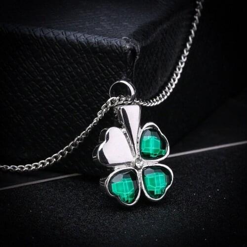New Cremation Jewelry Silver Plated with Rhinestone Clover Shaped Urn Memorial Ash Keepsake Cremation Pendant Necklace