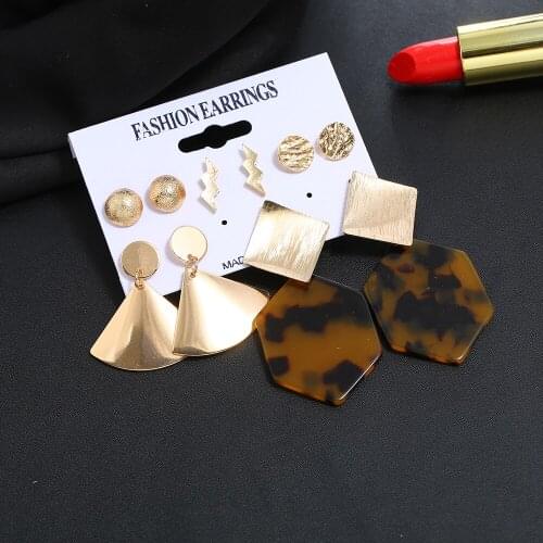 Fashion Golden Lightning Button Ear Pins Smooth Scalloped Geometry Pendant Earrings For Women 2021 Vintage Multilevel Jewelry