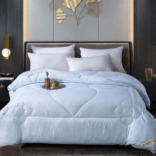 Hot Sale New Arrival Four Seasons Universal Quilt For Winter /Summer Single Double Quilts Heart Printed Warm Bedding Duvet