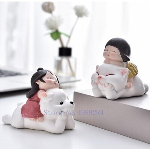 Creativity Resin Character Sculpture Cartoon Girl Lovely Childrens Room Modern Home Desktop Decoration Miniature Figurines