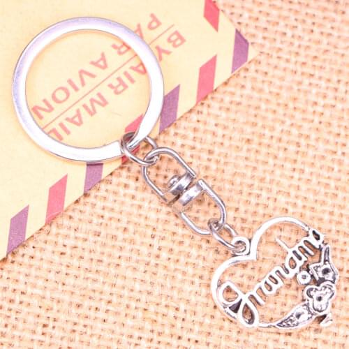 New Fashion Keychain 24x24mm grandma heart flower Pendants DIY Men Jewelry Car Key Chain Ring Holder Souvenir For Gift
