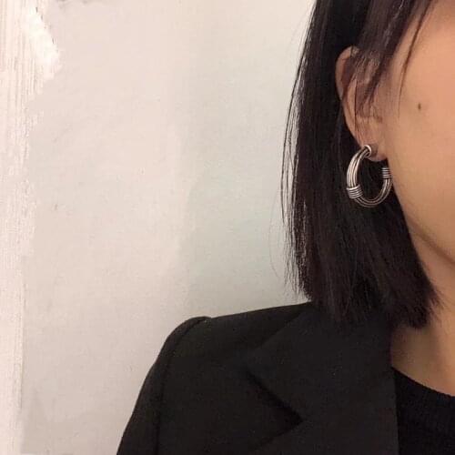 Amorita boutique Round vintage metal earrings