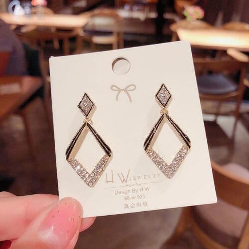 2021 new Korean Fashion Luxury Micro Zircon Letter J Earrings INS Zinc Alloy Earrings For Women 2021 Cool Ear Stud Girls Meeting