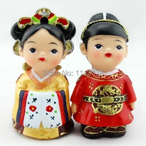 Wedding cake toppers Korean Hanbok doll crafts resin doll ornaments figurine bride and groom Valentines Day gift