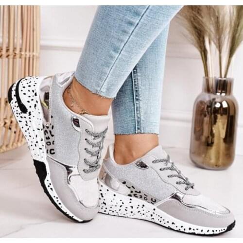 2021 Lace-Up Platform Sports Shoes for Women Breathable Ladies Sneakers Leopard Print Faux Fur Sneakers Womens Casual Shoes