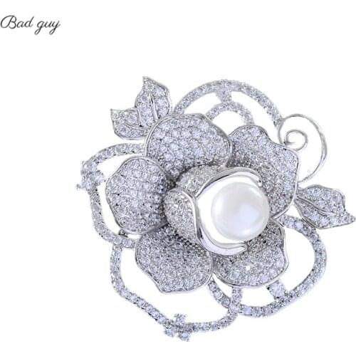 Sliver Rose Brooches Classic Style Zicon Pin for Womens Fine Pearl Jewelry Clothes Scarf Buckle Garment Accessories Pins Gift