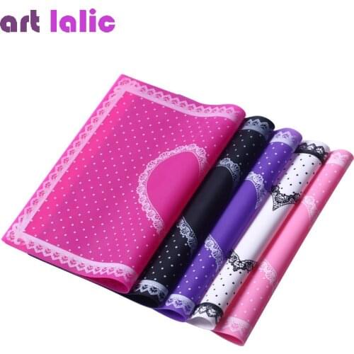 Beauty Care Pro Nail Art Equipment Advanced Silicone Table Mat Pad Cute Point Lace Silicone Foldable Washable Salon Manicure