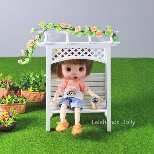 Dollhouse Mini Outdoor Wooden Patio Chair, Mini Flower Vine Miniature Doll House Furniture Decoration Accessories