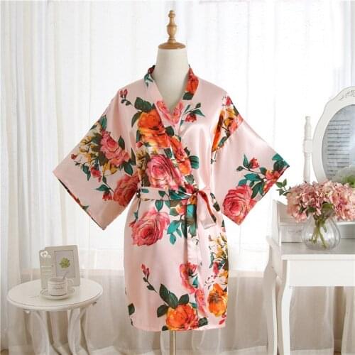 Charming V-Neck Kimono Bathrobe Rayon Sleepwear Mini Bride Bridesmaid Wedding Robe Print Floral Nightwear Nightdress One Size