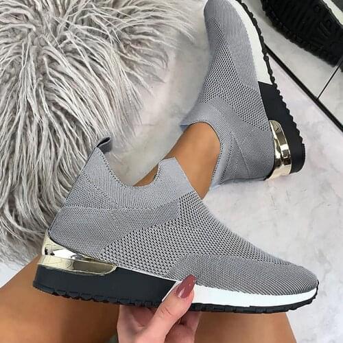 New Womens Sneakers Slip-on Mesh Breathable Lightweight Sports Running Shoes Fashion Comfortable Training Footwear 2021