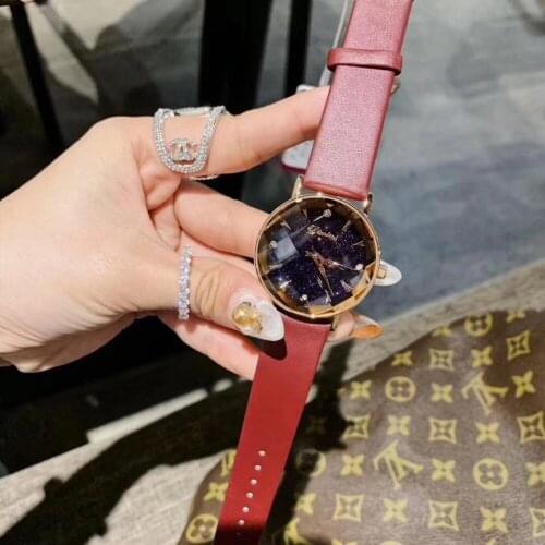 Brand New Creative Multi Facet Pineapple Grids Watches Women Simple Fashion Crystals Watch Quartz Waterproof Leather Wrist watch