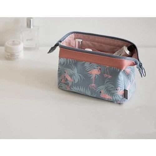 New portable Cosmetic Bags Women Outdoor Makeup Bags Travel Waterproof Toiletries Organizer Female Make up Cases Storage Bags