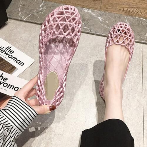 Women Beach Slippers Ladies Hollow Summer Cool Breathable Flats Shoes Female Slip On Elegants Light Comfort High Quality Sandals