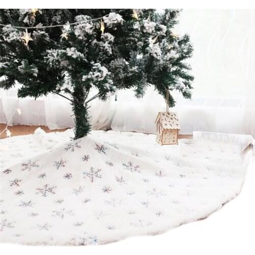 Luxury Snowflakes Embroidery Christmas Tree Skirts Faux Rabbit Fur Xmas Tree Skirts Floor Mat New Year Gift Party Decorations