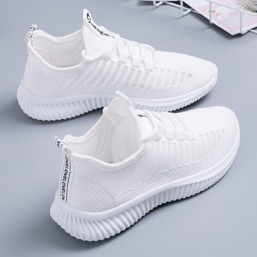 Mesh breathable spring sports shoes student white shoes lightweight running shoes womens new summer 2021