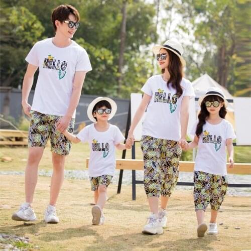 OLEKID 2021 Summer Family Matching Outfits Mother And Daughter T-shirt Cropped Trousers Clothes Father Son Tees Shorts Kids Set